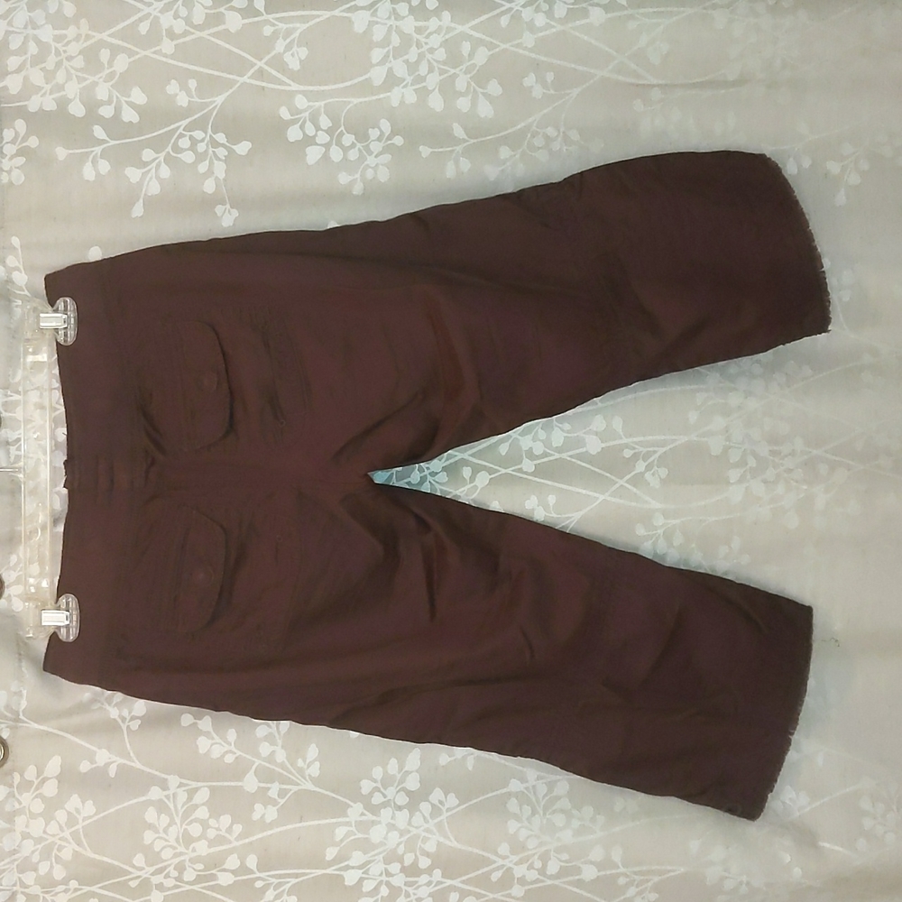 Cargo-Style Capris - Picture 3 of 4